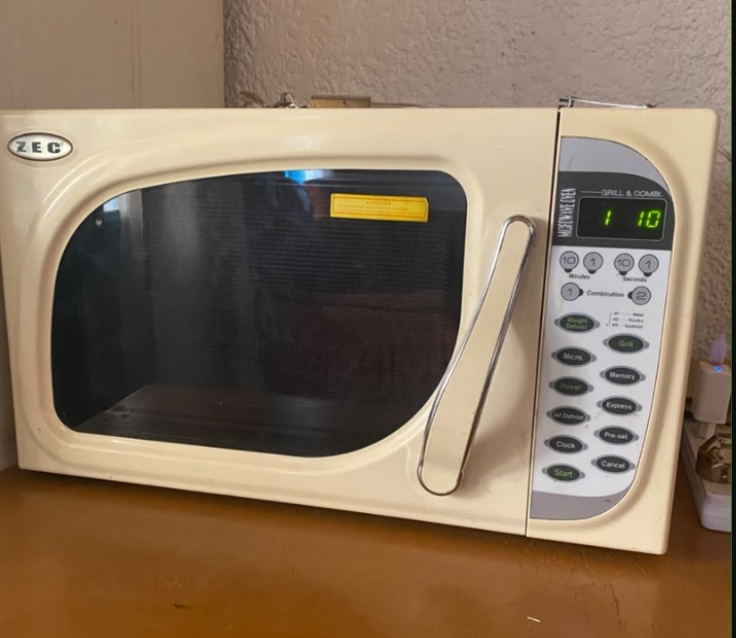 microwave oven iri kwisoko